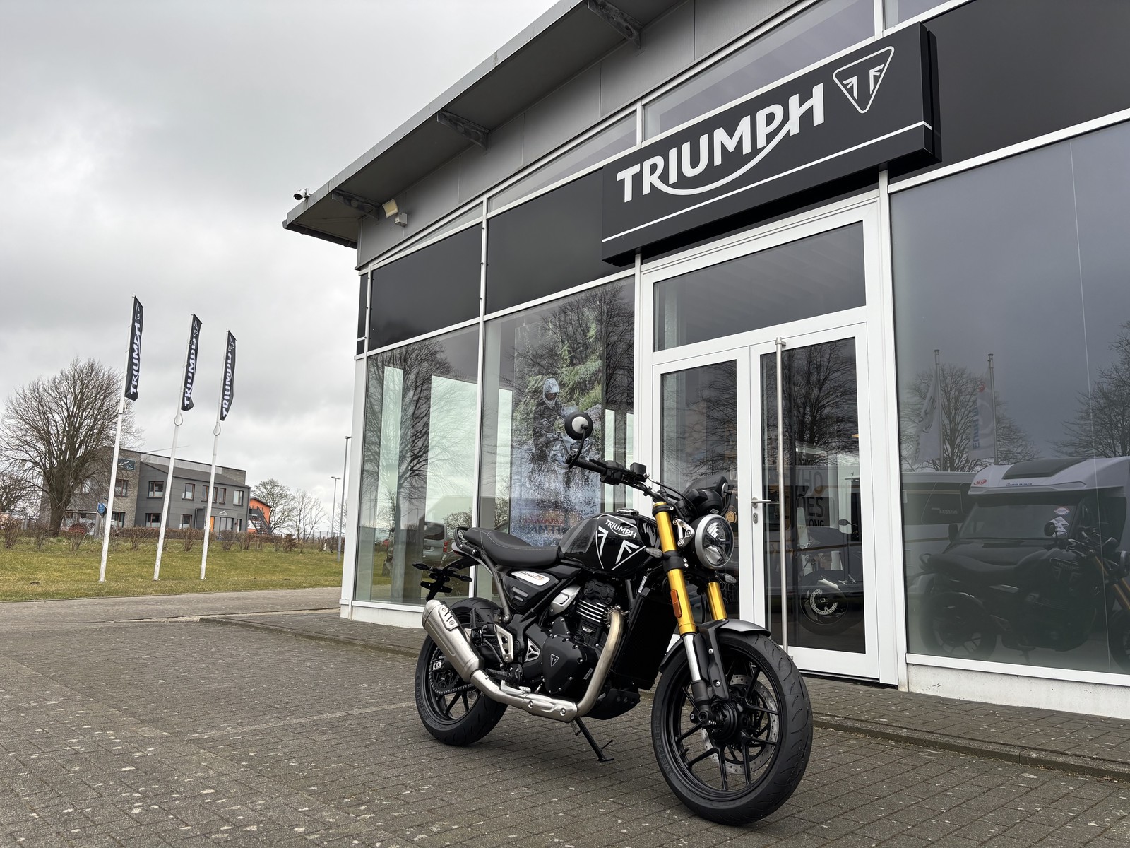 Triumph Speed 400 Kurven-ABS, Voll-LED-Beleuchtung, Anti-Hopping-Kupplung, 4 Jahre Garantie
