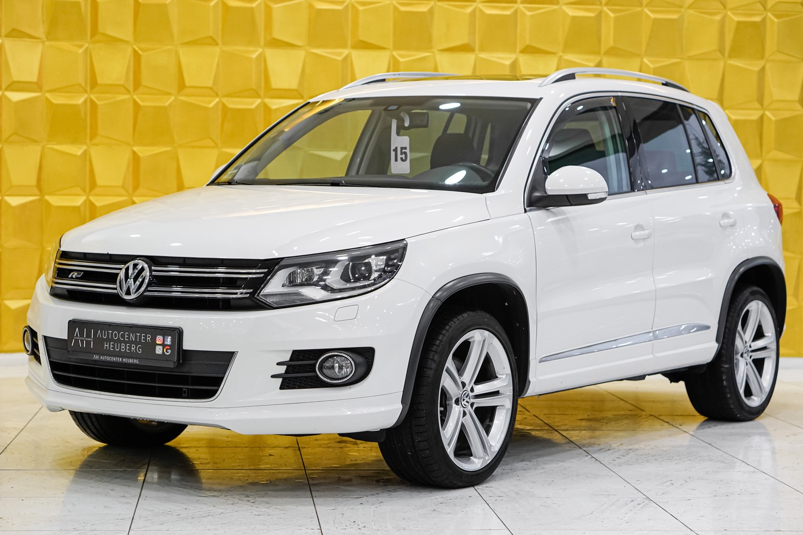 Volkswagen Tiguan 2.0TDI 4Motion R LINE StdHzg DYNAUDIO