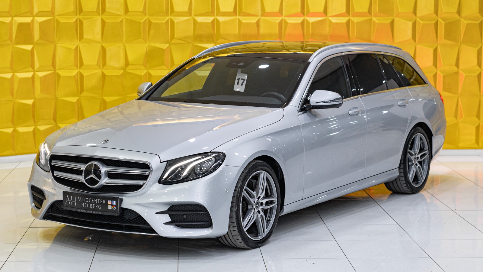 Mercedes-Benz E 200 d AMG PANO ACC BURMESTER