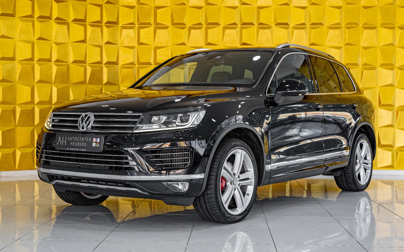 Volkswagen Touareg V6 TDI R LINE PANO ACC 360° LUFT ELEK.S