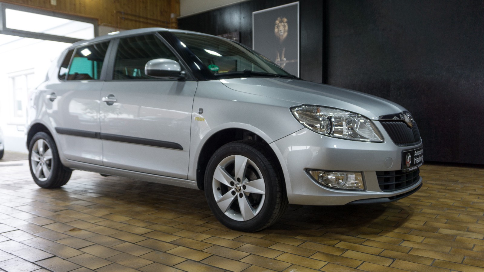 Skoda Fabia 1.2 HTP /KLIMA/XENON/TEMPOMAT/1.HAND/SHZ