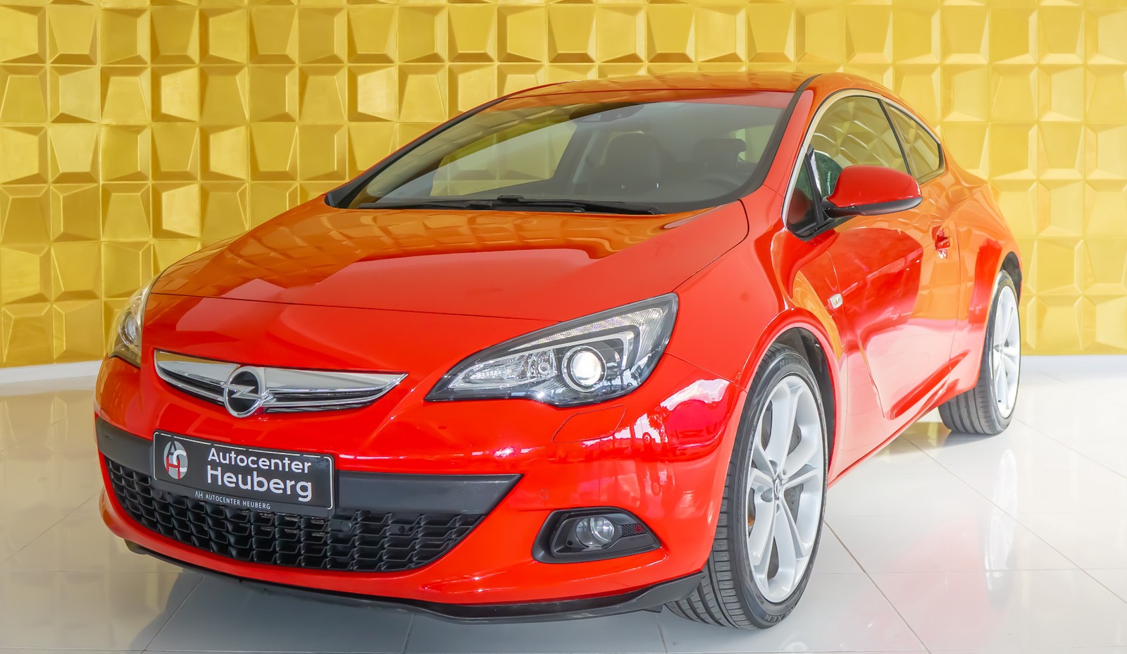 Opel Astra GTC/NAVI/LEDER/SPURHALTE/SHZ/BI-XENON