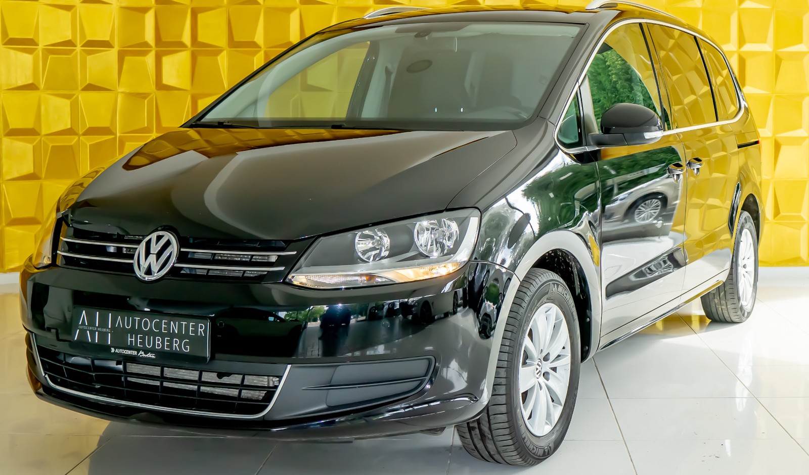 Volkswagen Sharan 2.0 TDI/NAVI/AUT./7-SITZE/PDC/AHK/SHZ
