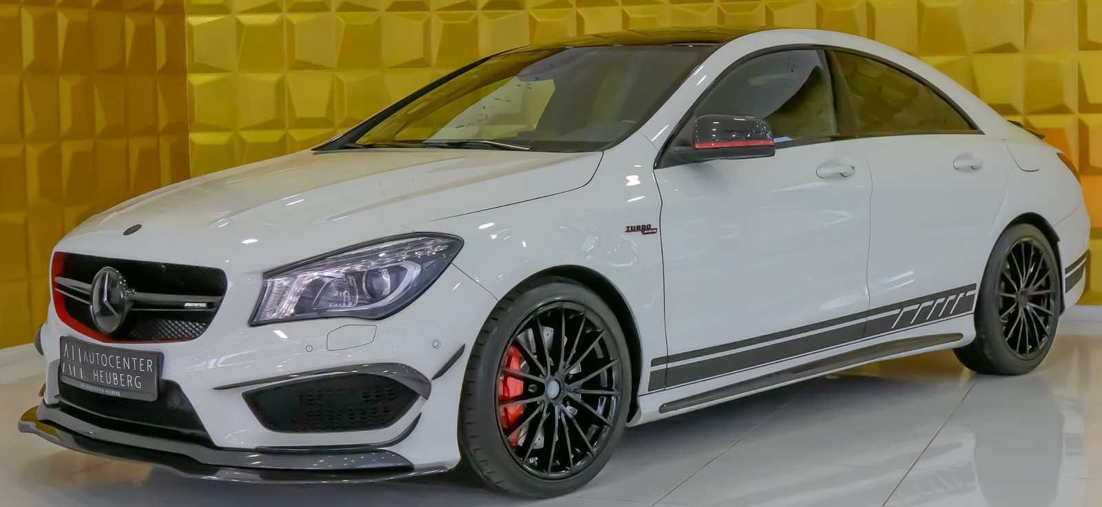 Mercedes-Benz CLA 45 AMG EDITION 1/SCHALE/PERF/100% EXCLUSIVE!