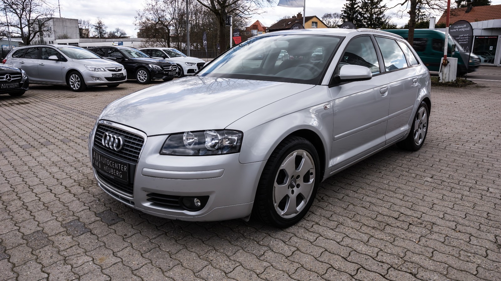 Audi A3 2.0 TDI Sportback AHK/SHZ/KLIMA/Automatik/1.Hd