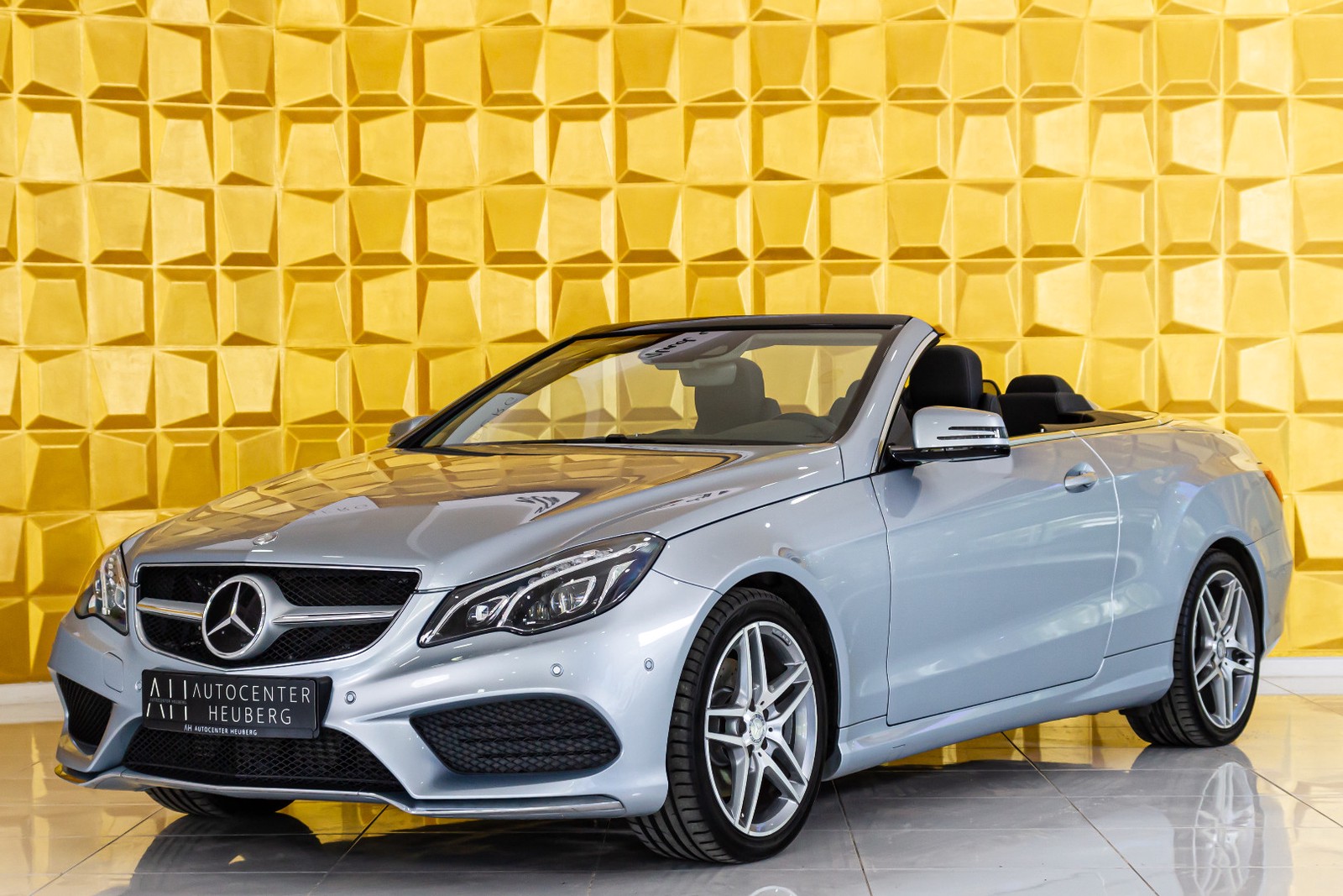 Mercedes-Benz E 350 d AMG CABRIO 100% VOLL & EXCLUSIVE