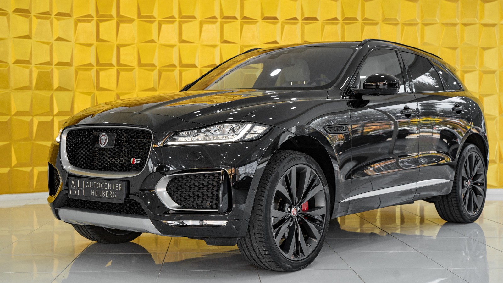 Jaguar F-PACE First Edition AWD NAVI LEDER STANDH. HEAD UP