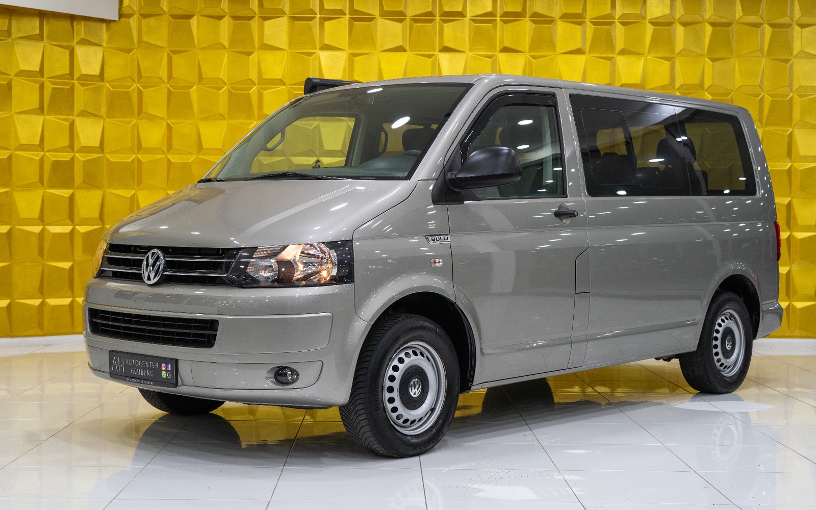 Volkswagen T5 Multivan Startline Bulli 7-Sitzer Markise