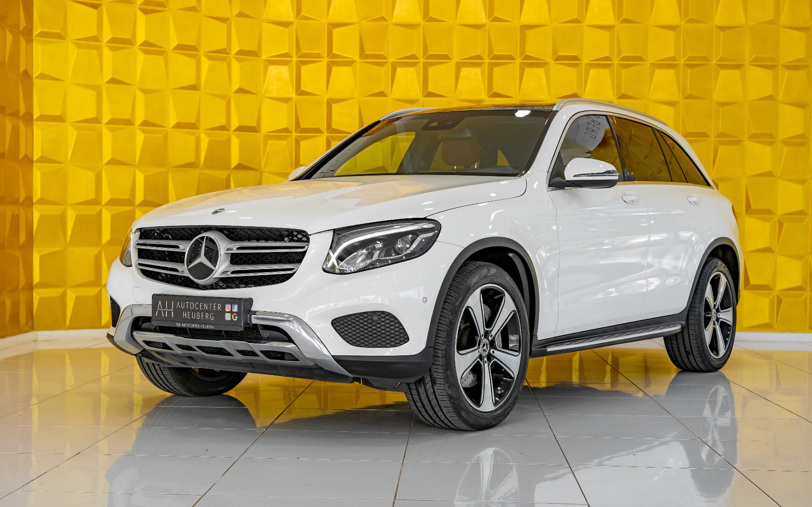 Mercedes-Benz GLC 250 4MATIC ACC PANO BURMESTER 1.HD KAM