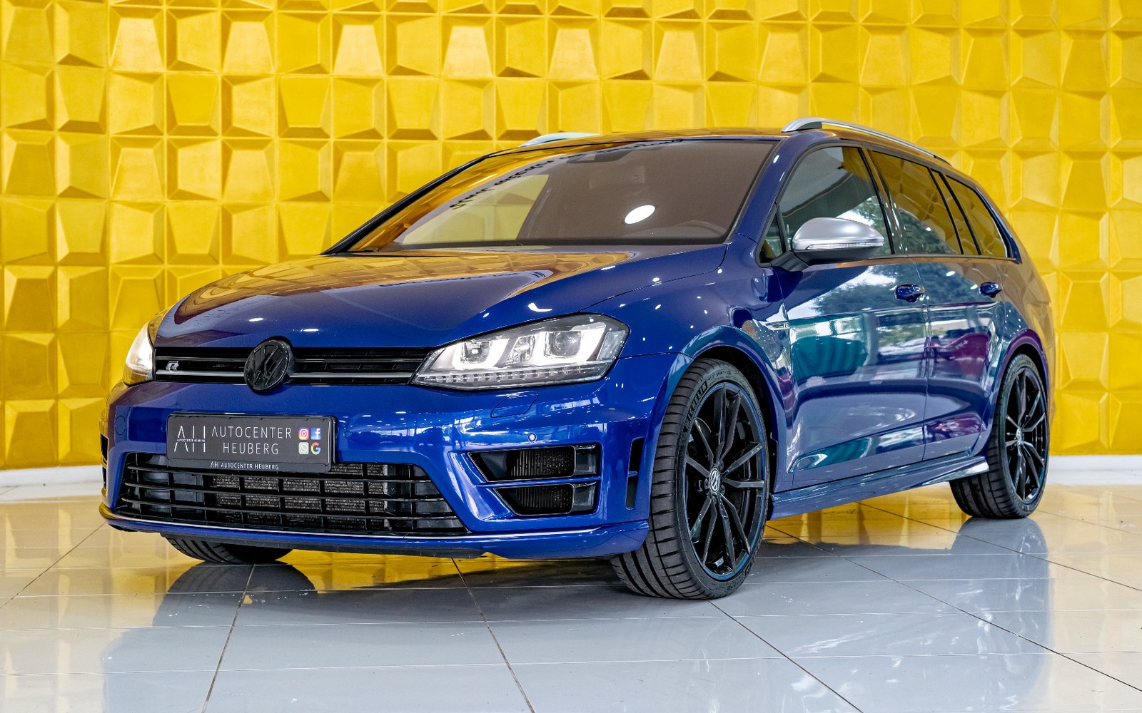 Volkswagen Golf R 4Motion KAM TOT LED SERVICE NEU