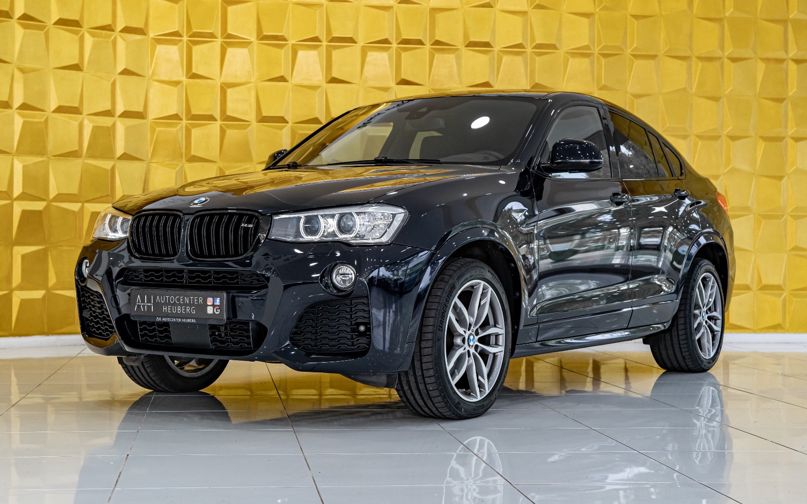 BMW X4 3.0d M SPORTPAKET 1.Hd KAM ACC PANO TOT HEADUP