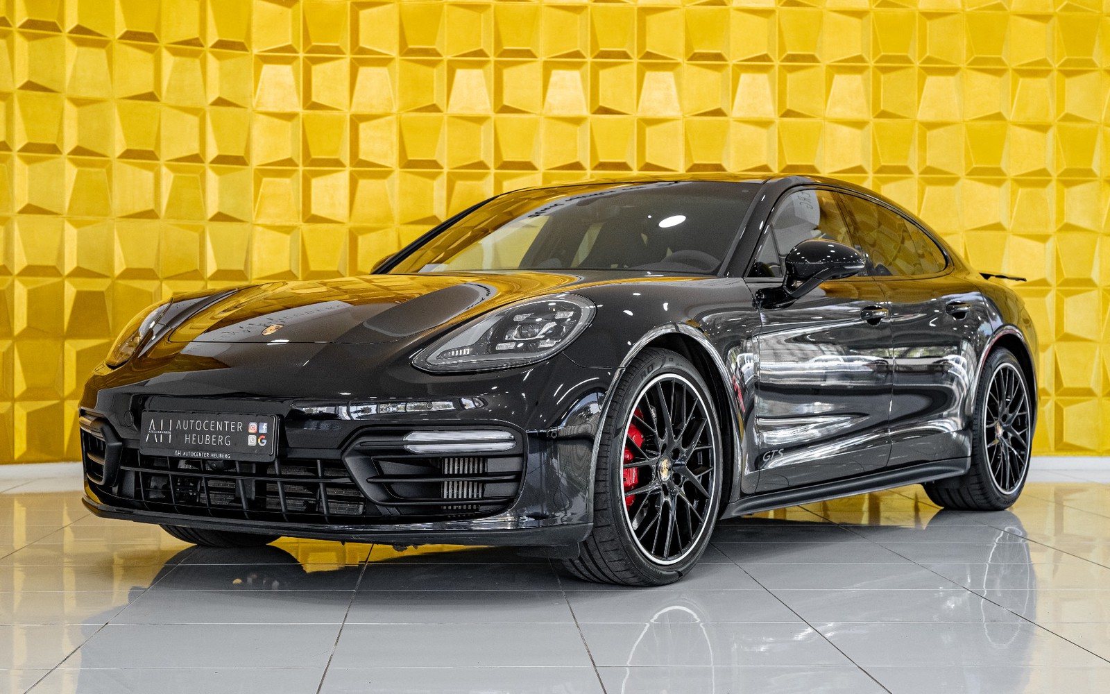Porsche Panamera GTS SPORT CHRONO BLACK PANO 360°