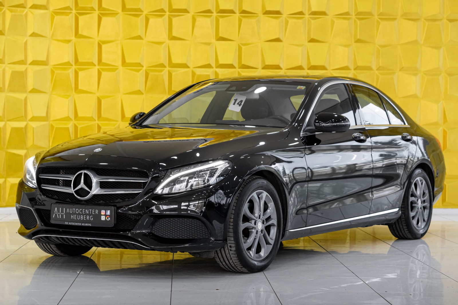 Mercedes-Benz C 180 CGI AVANTGARDE SCHIEBEDACH AUTOMATIK LED