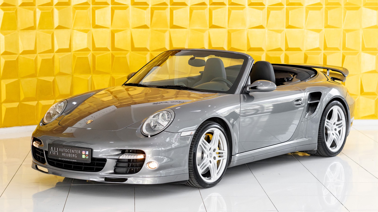 Porsche 997 /911 Turbo Cabrio Sport Chrono