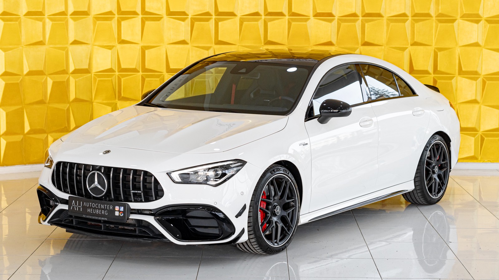 Mercedes-Benz CLA 45 AMG S SCHALE PANO KAM LED ABGAS