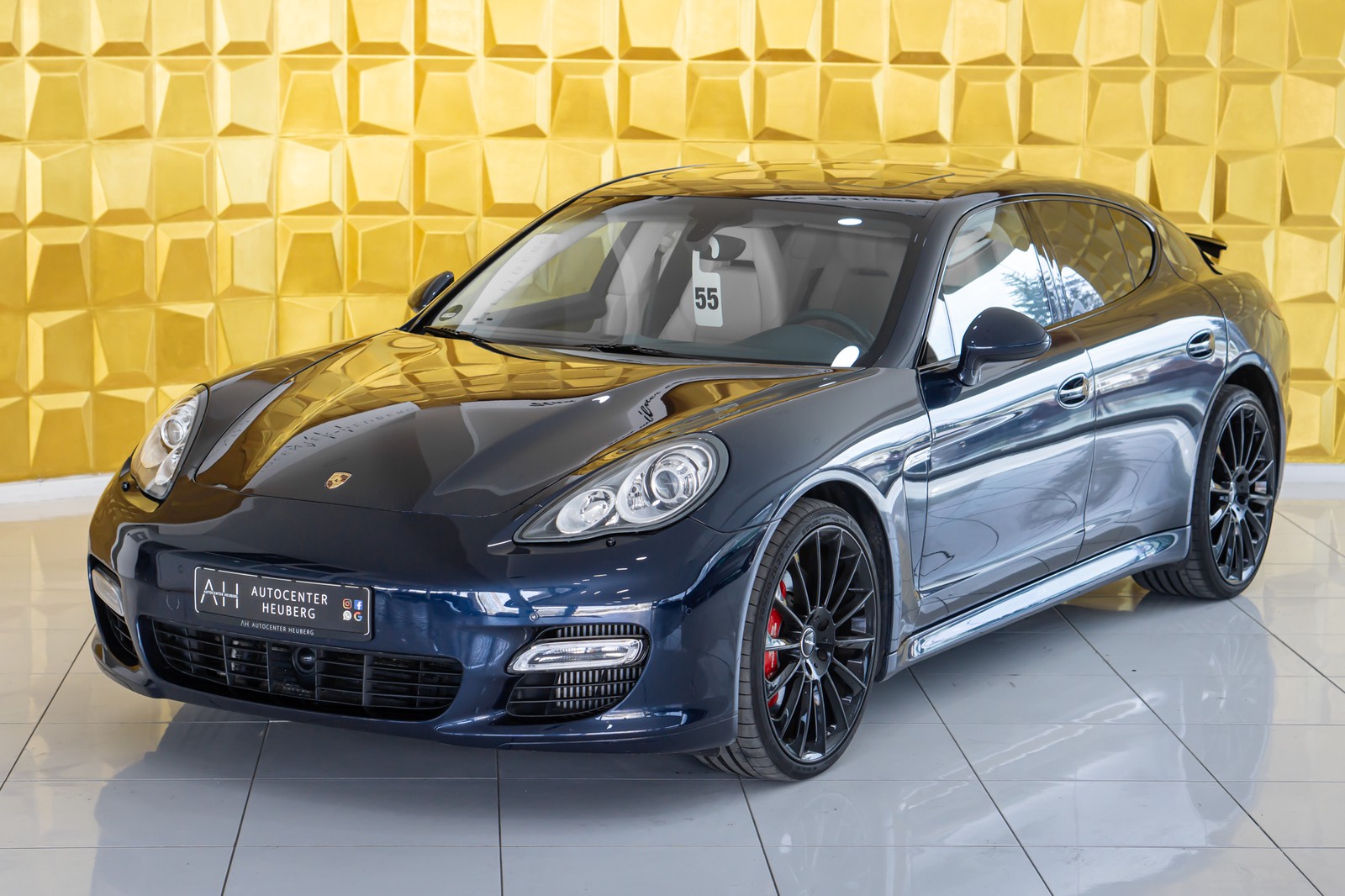 Porsche Panamera Turbo 1.Hand SportAGA CHRONO 21"