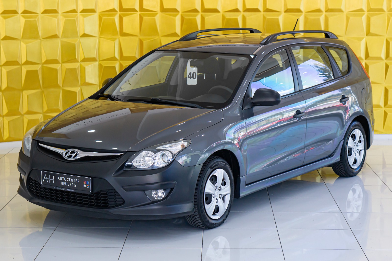 Hyundai i30 1.4L 8fach bereift TÜV 03.2025 KLIMA