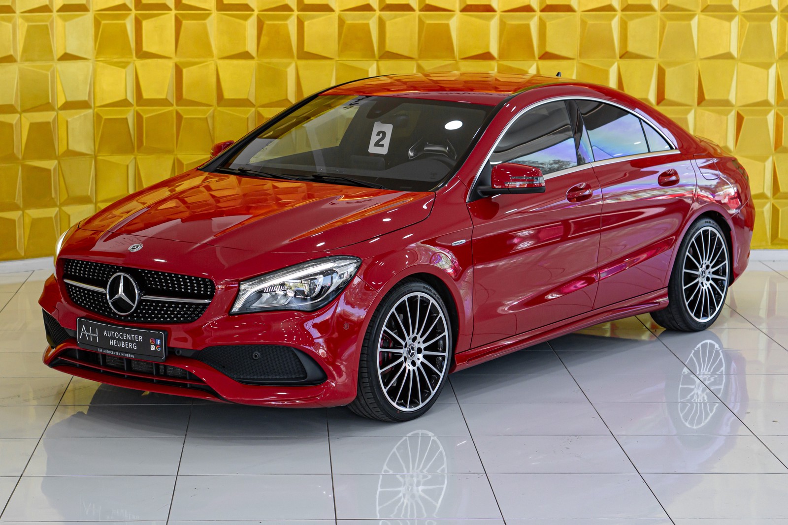 Mercedes-Benz CLA 250 SPORT AMG NIGHT PERFORMANCE SITZE