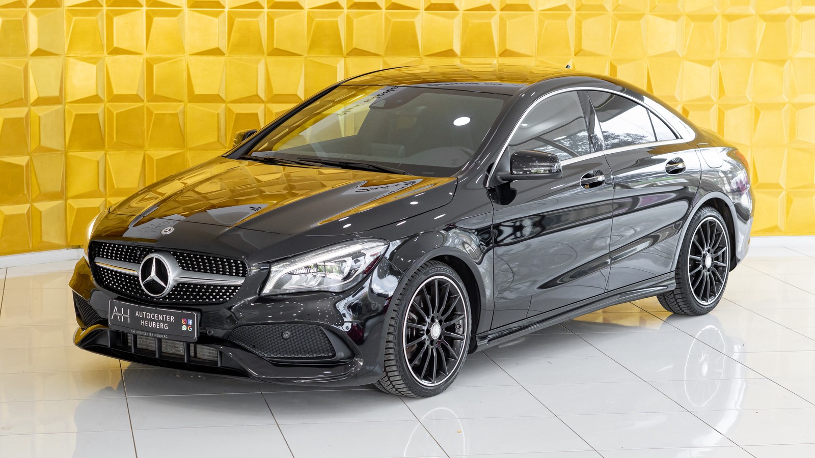 Mercedes-Benz CLA 250 AMG KAM 2.Hd 4MATIC nur 35TKM