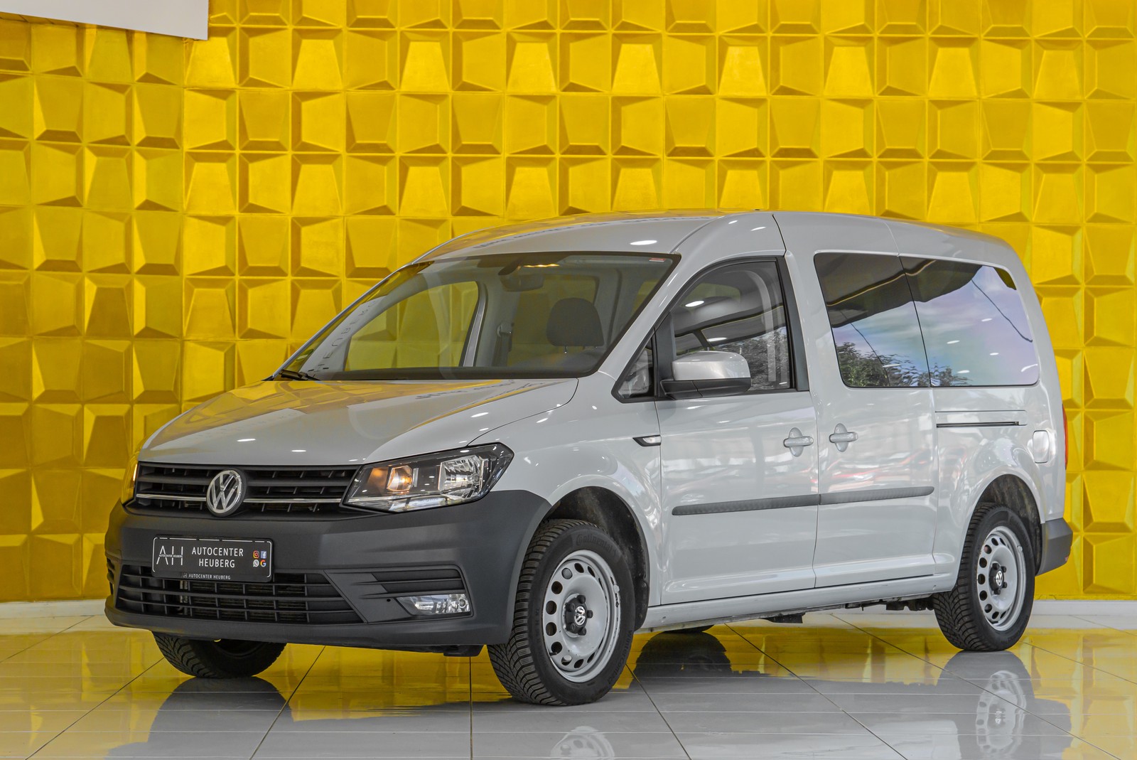 Volkswagen Caddy Maxi 2.0TDI 7 SITZE KLIMA PDC