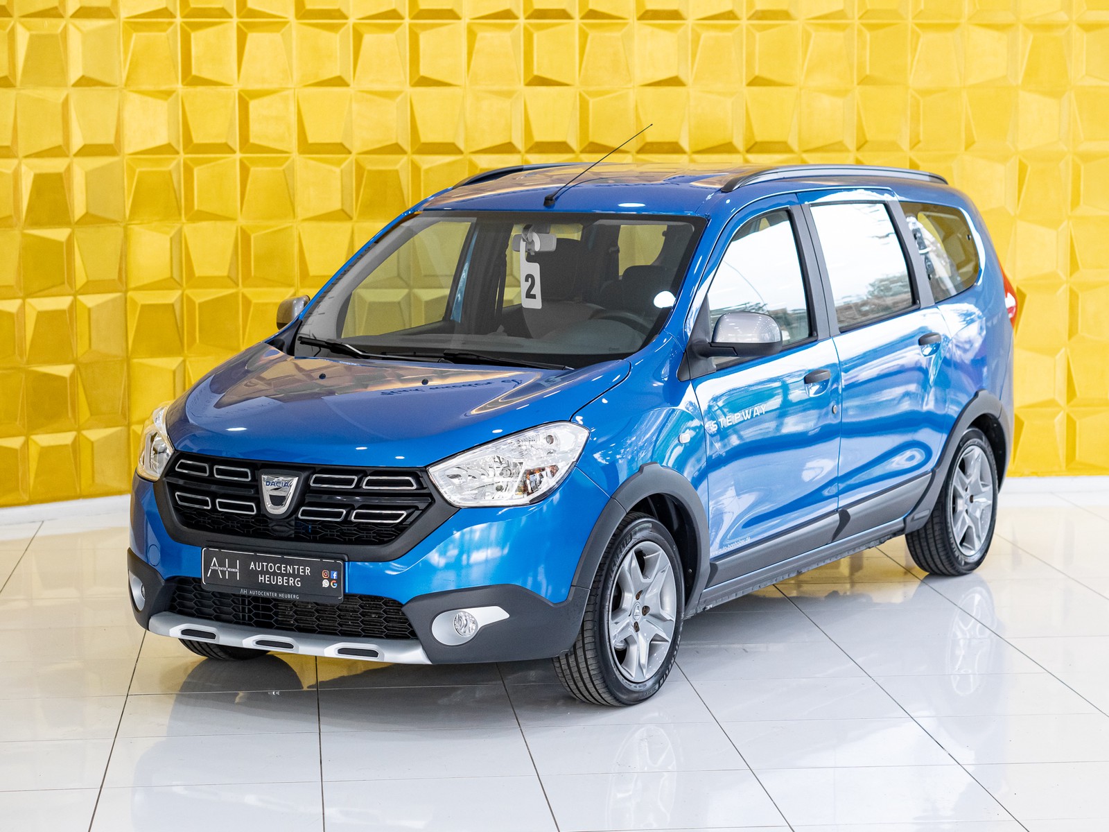 Dacia Lodgy 1.Hand 7.Sitze Stepway TÜV07.26