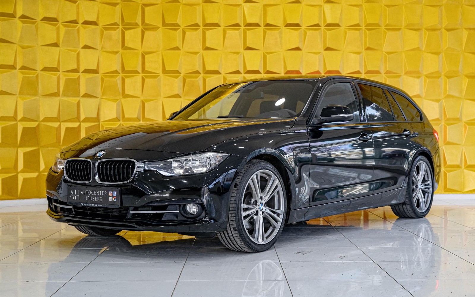 BMW 330 d M SPORTPAKET HEAD-UP TEIL-LEDER GARANTIE