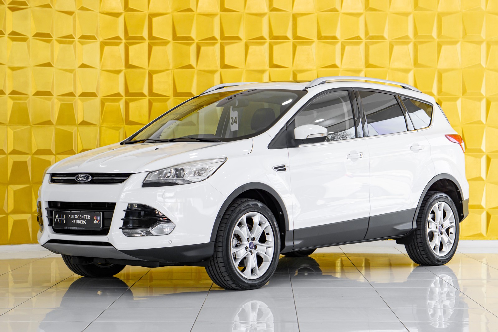 Ford Kuga 4x4 PANO KAM AUTO 2. Hand AHK