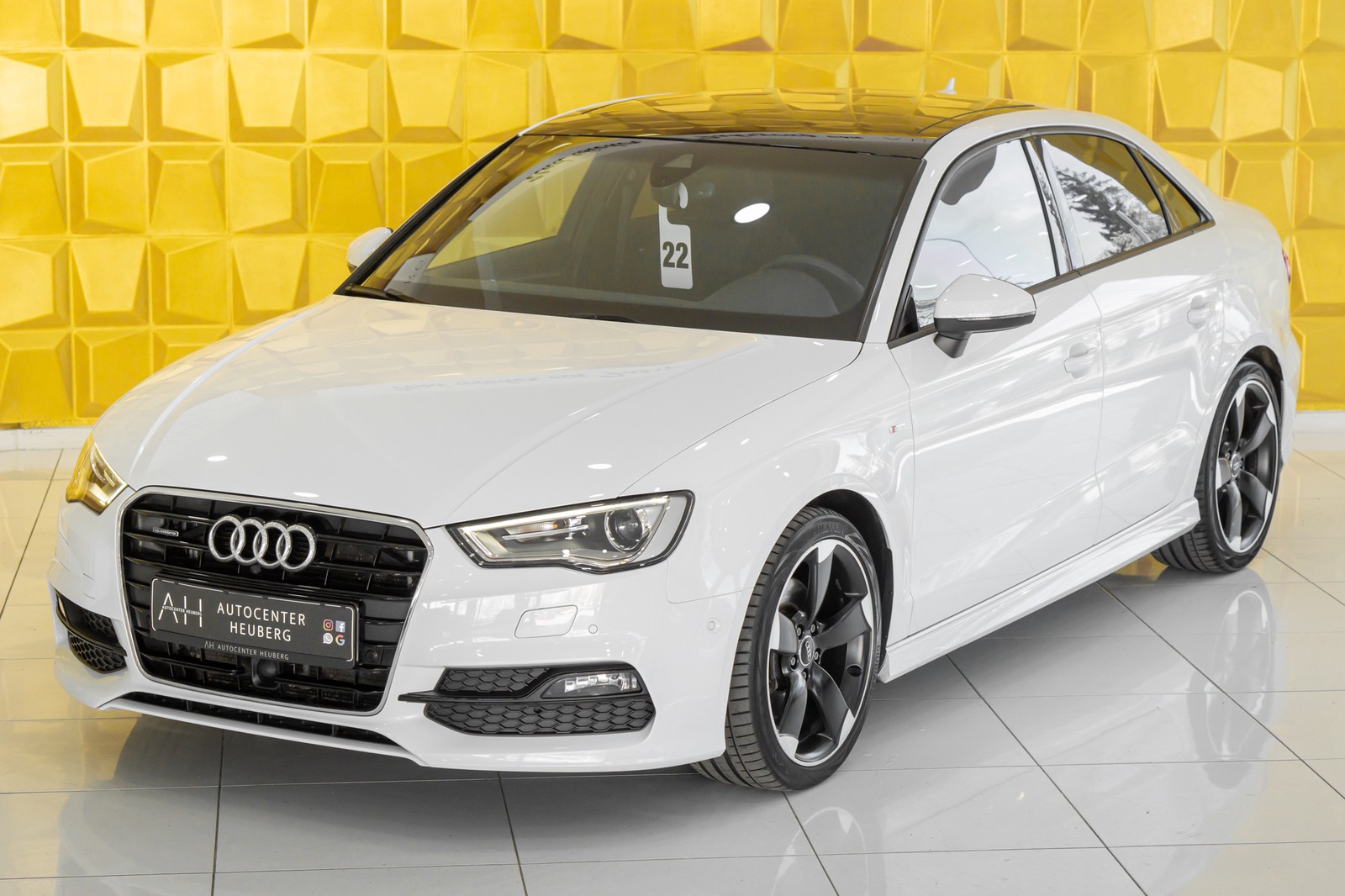 Audi A3 Lim. quattro 1.8TFSI S LINE PANO KEYLESS