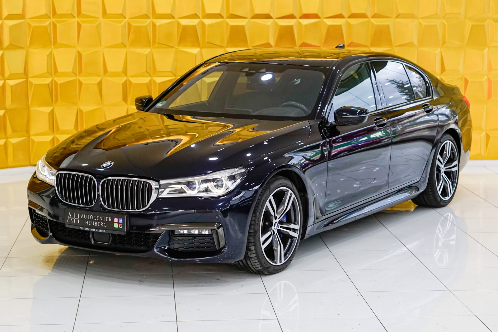 BMW 750 i xDrive M SPORTPAKET VOLL