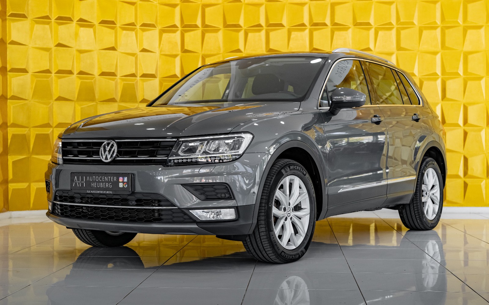 Volkswagen Tiguan 2.0TDI HIGHLINE 4x4 KAM ACC SPUR VIRTUAL
