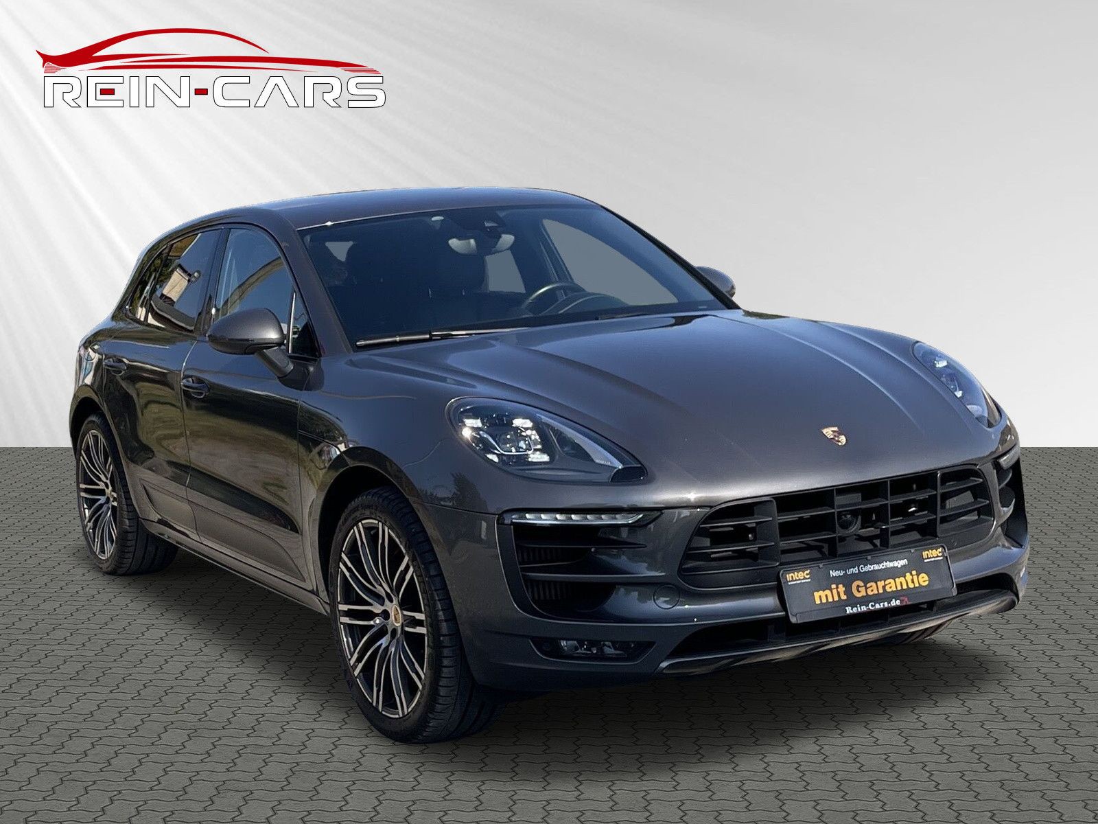 Porsche Macan GTS CHRONO SPUR KAMERA ACC PDLS BOSE AHK
