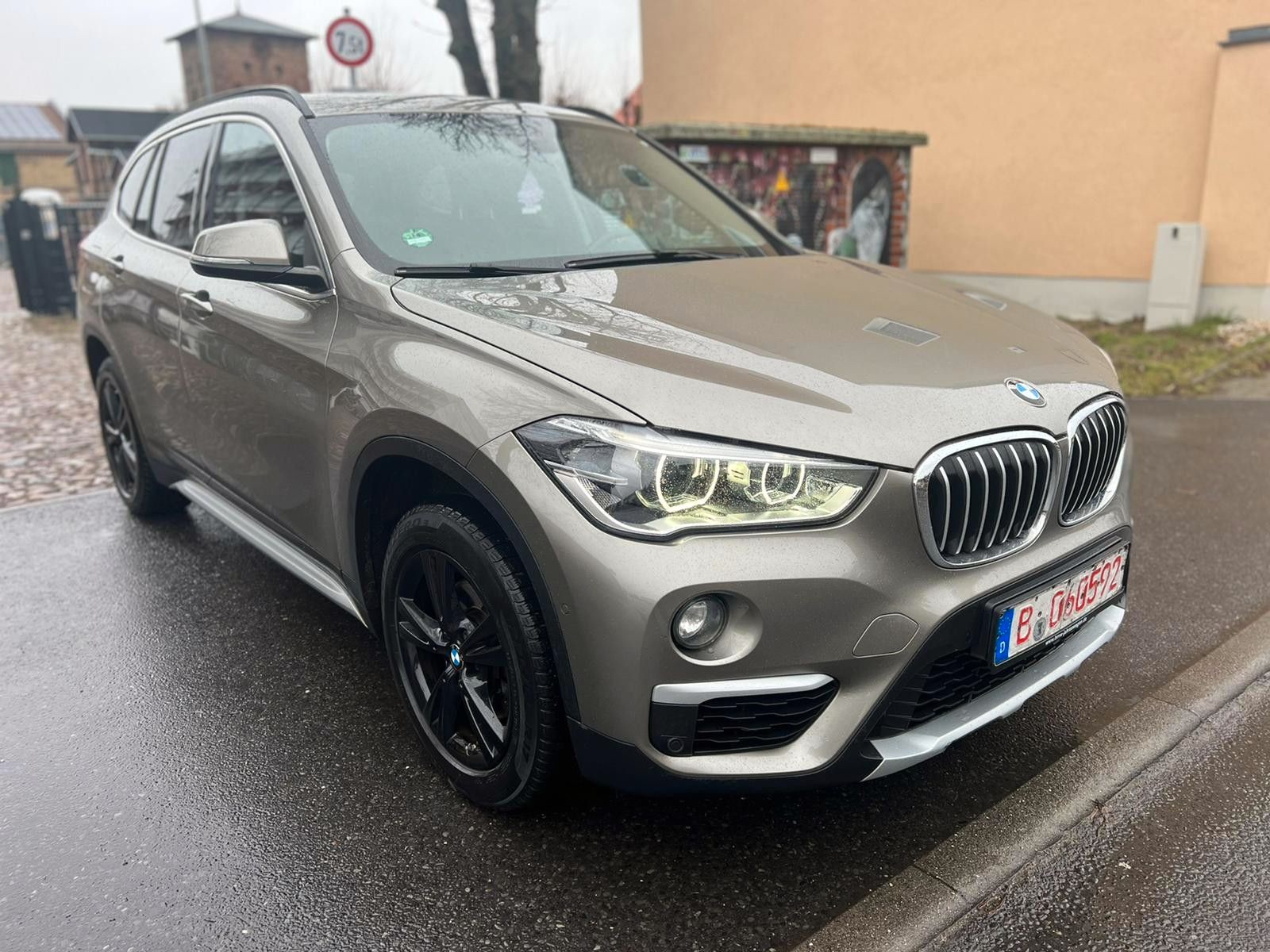 BMW X1 xDrive 18 d xLine/LED/EURO6/NAVI/