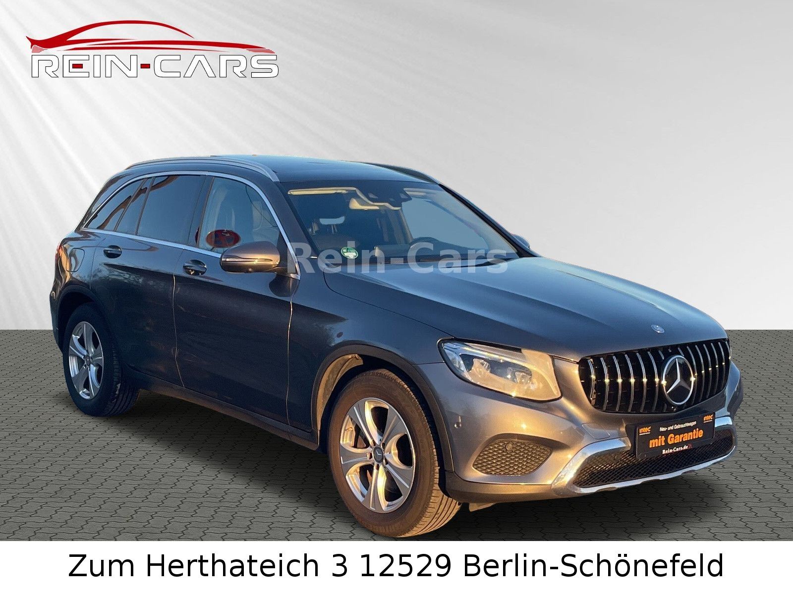Mercedes-Benz GLC 250 d 4MATIC EXCLUSIVE LED PANO ACC AHK 360°