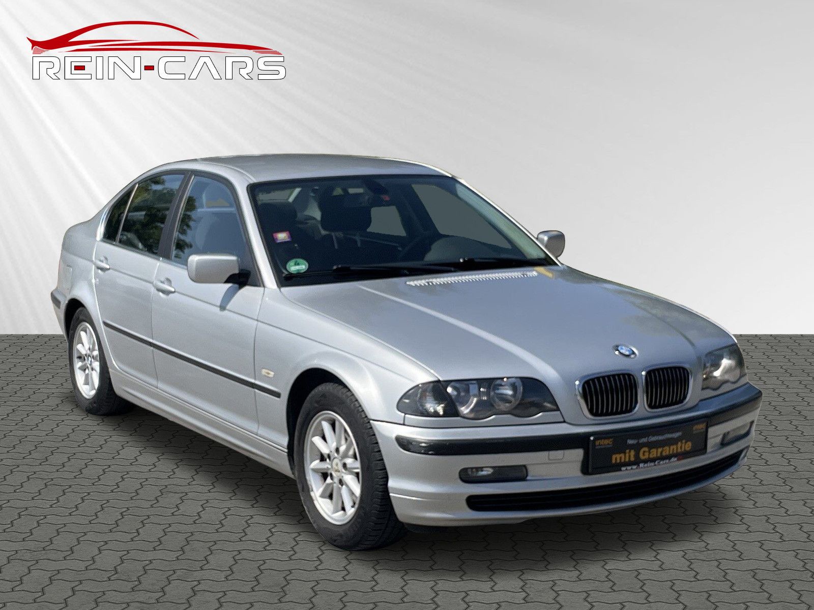 BMW 323i LIMOUSINE AUTOMATI KLIMA PDC SEHR GEPFLEGT
