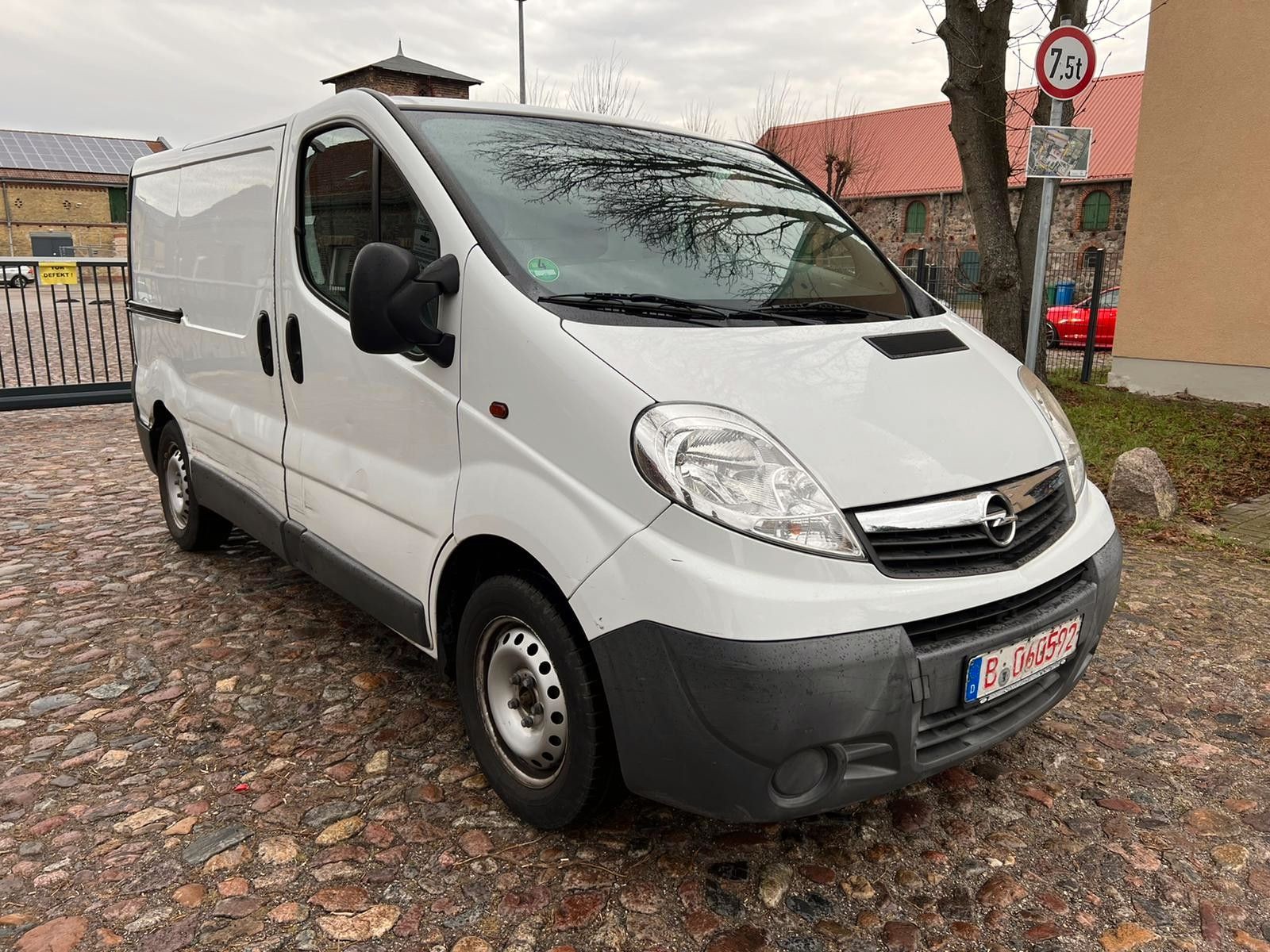 Opel Vivaro Kühlkastenasten L1H1 2,7t