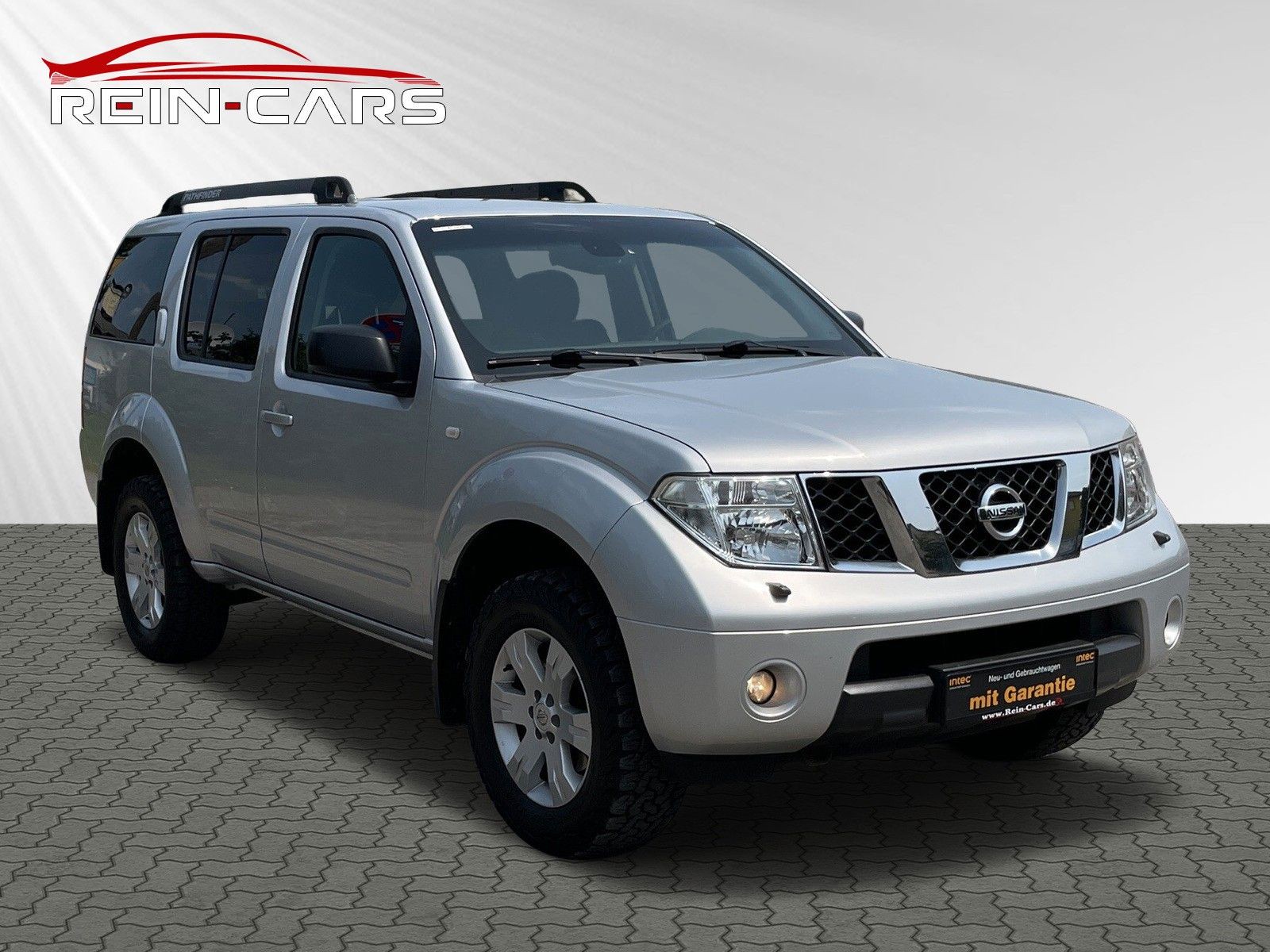 Nissan Pathfinder 2.5 dCi DPF SE 7 Sitzer