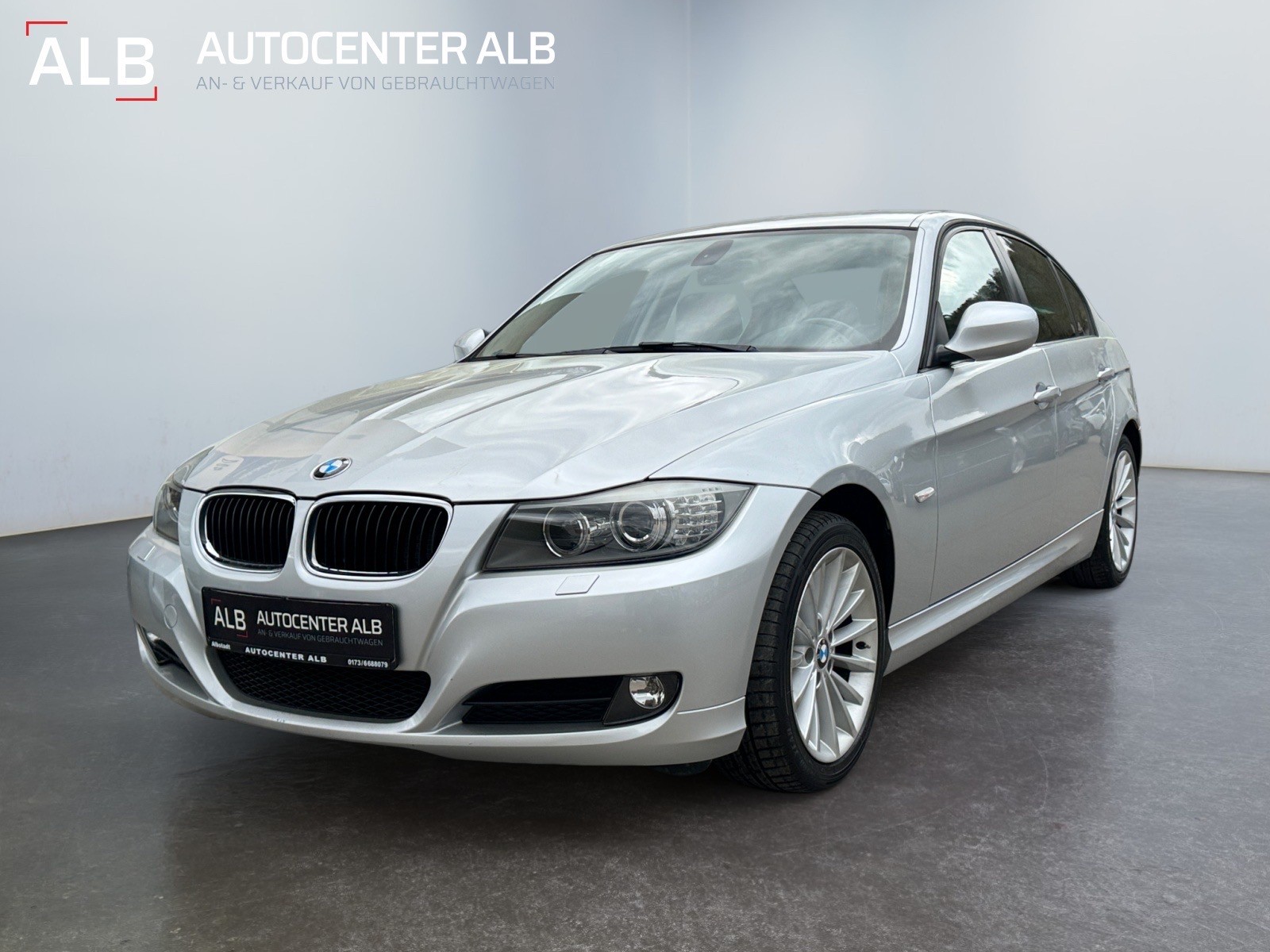 BMW 320i Facelift Lim./XENON/TEMPOMAT/EURO5/HU NEU/SHZ/