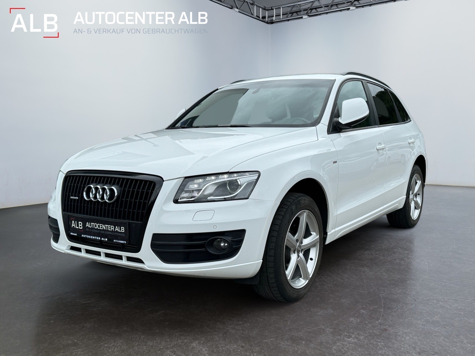 Audi Q5 3.0 TDI quattro/S-LINE/AUTOMATIK/XENON/EURO5/MMI/