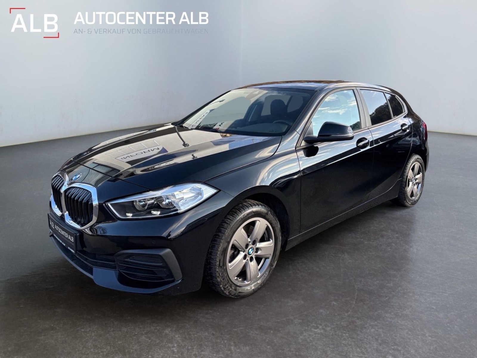 BMW 118 i Advantage /1.HAND/AUTOMATIK/NAVI/