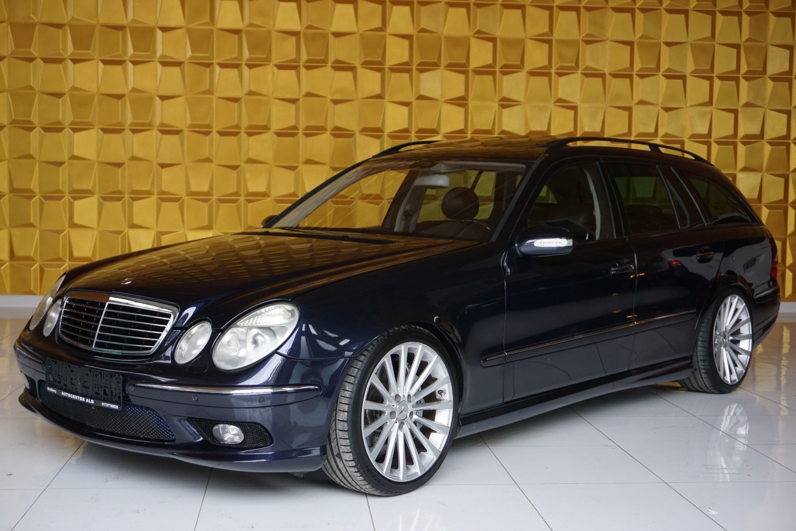 Mercedes-Benz E 55 AMG /SONDERMODELL/DESIGNO/AUTOMATIK/528 PS