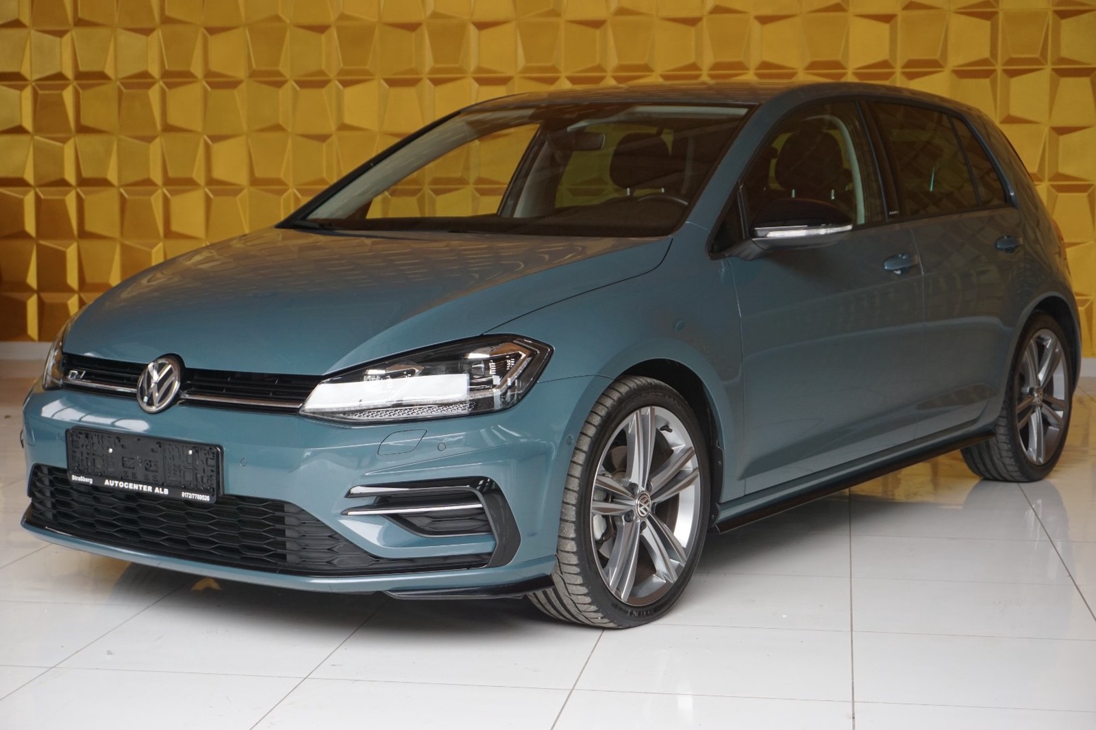 Volkswagen Golf VII IQ.DRIVE Start-Stopp/R-LINE/AUTOMATIK/NAVI/ACC