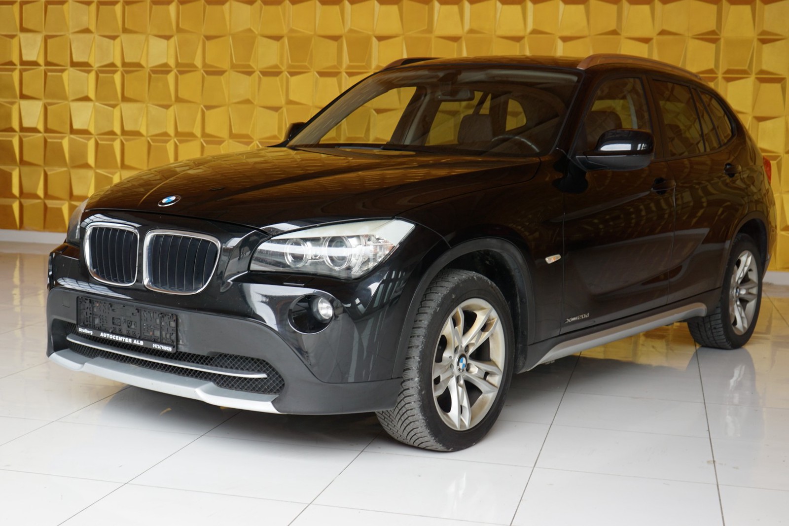 BMW X1 xDrive 20d /XENON/NAVI/4X4/PDC/EURO 5/
