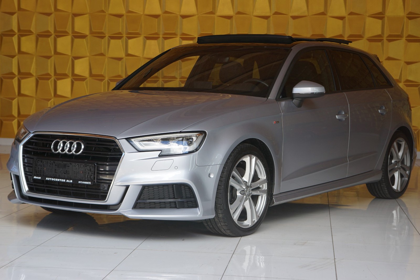 Audi A3 Sportback 35 TDI/3X SLINE/AUTOMATIK/EURO6