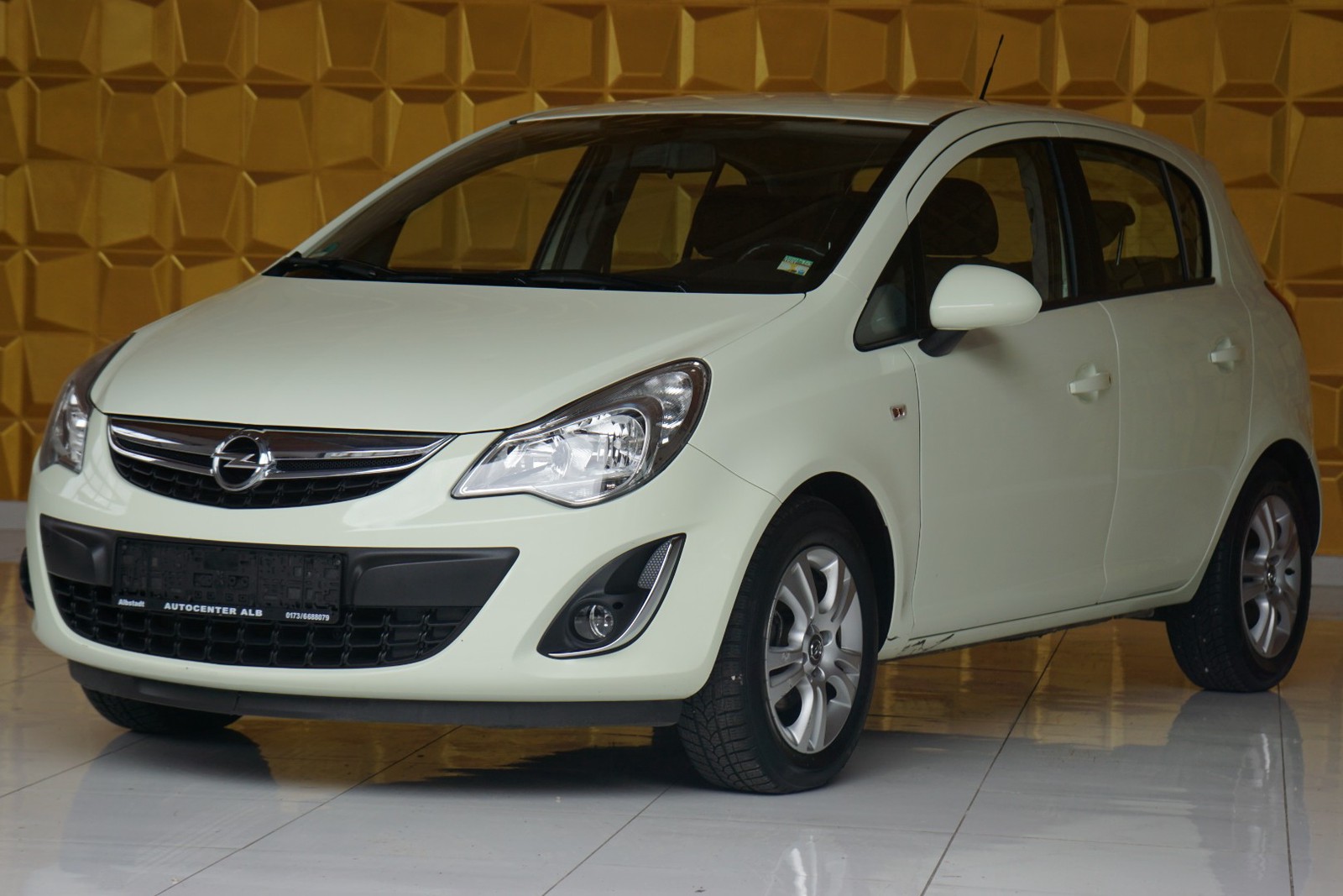 Opel Corsa D Active/KLIMA/TEMPOMAT/EURO 5/5-TÜRIG/