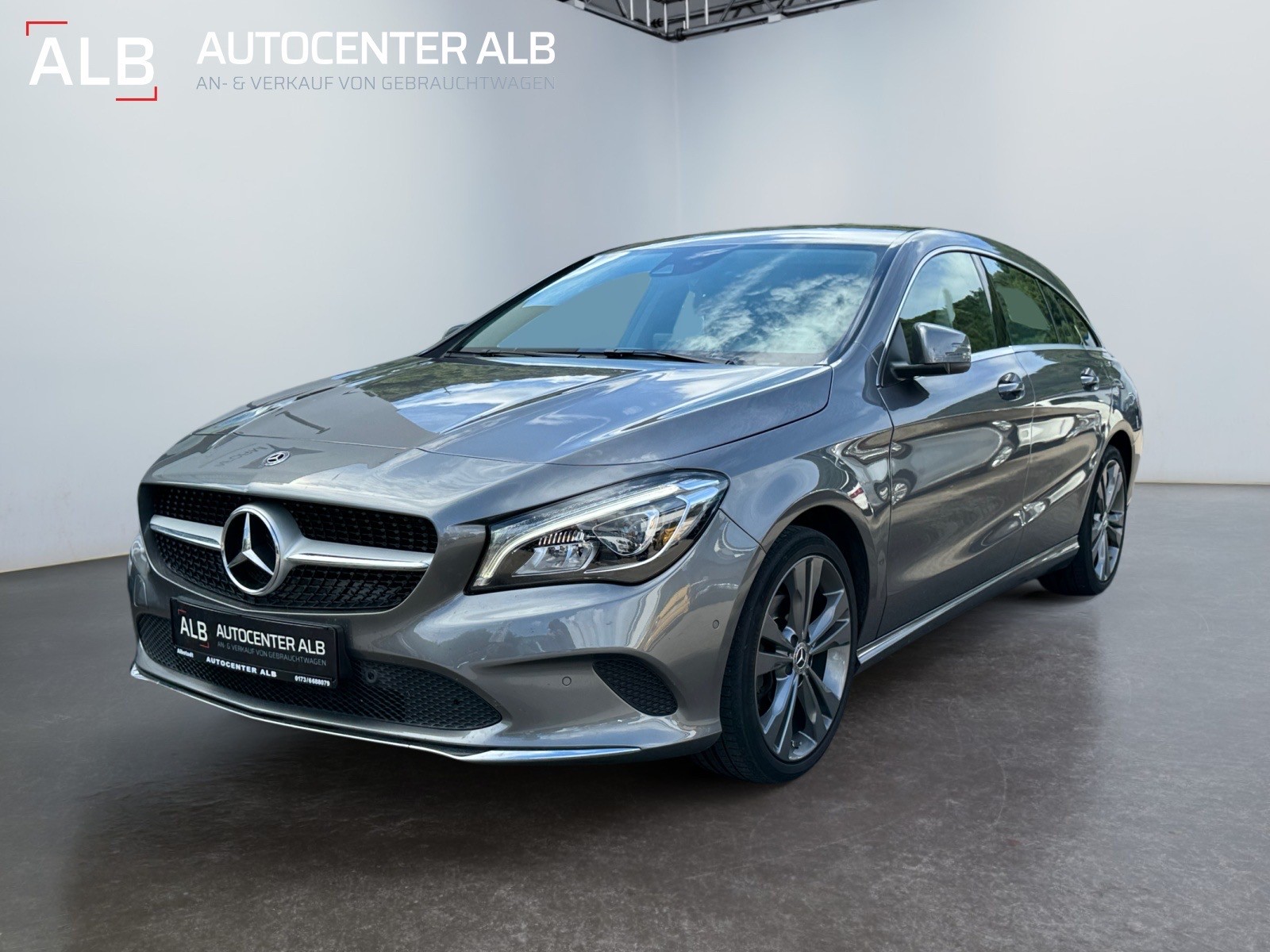 Mercedes-Benz CLA 180/AUTOMATIK/LED/KAMERA/WENIG KM/EURO6/