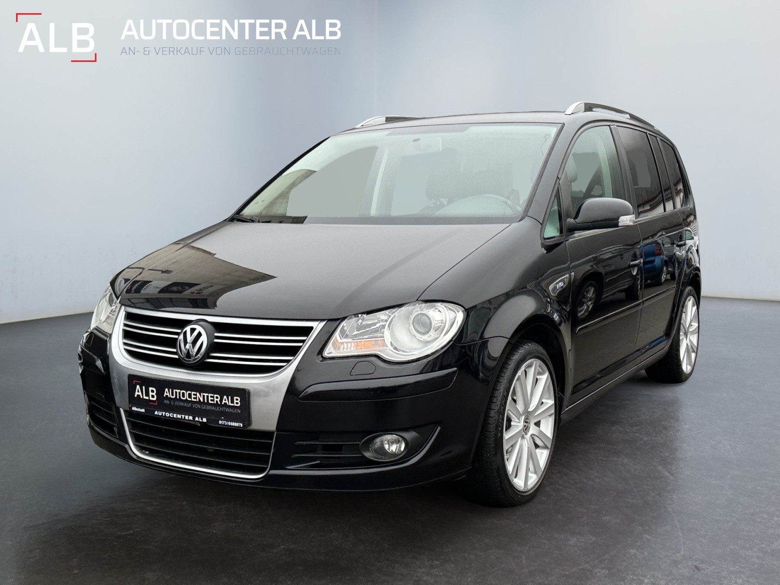 Volkswagen Touran 2.0 TDI Highline R-LINE/AUTOMATIK/7-SITZER/125KW/
