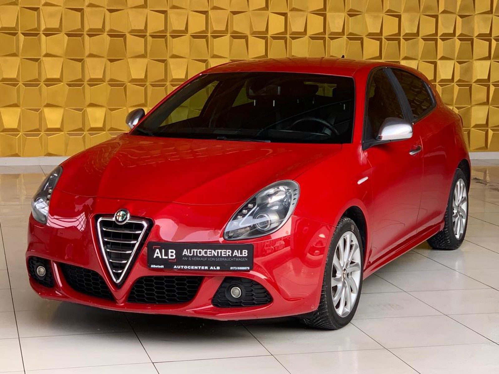 Alfa Romeo Giulietta Super KLIMA/SHZ/ALCANTARA/5-TÜR/EURO 5/
