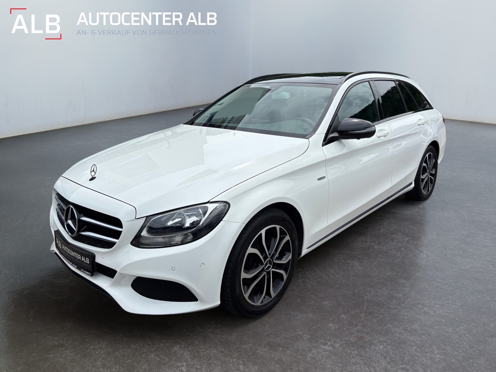 Mercedes-Benz C 180 T CGI/NAVI/360°KAMERA/PANO/EURO6/TOP ZUSTAND/