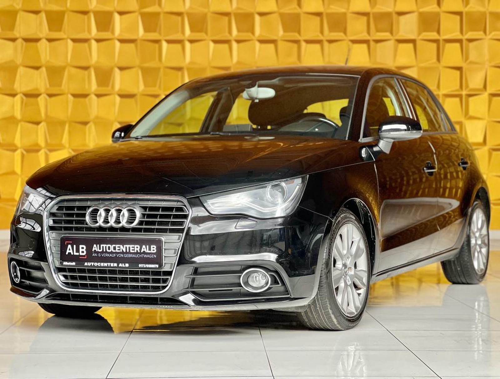 Audi A1 Sportback Ambition/XENON/KLIMA/5-TÜRIG/EURO 5/