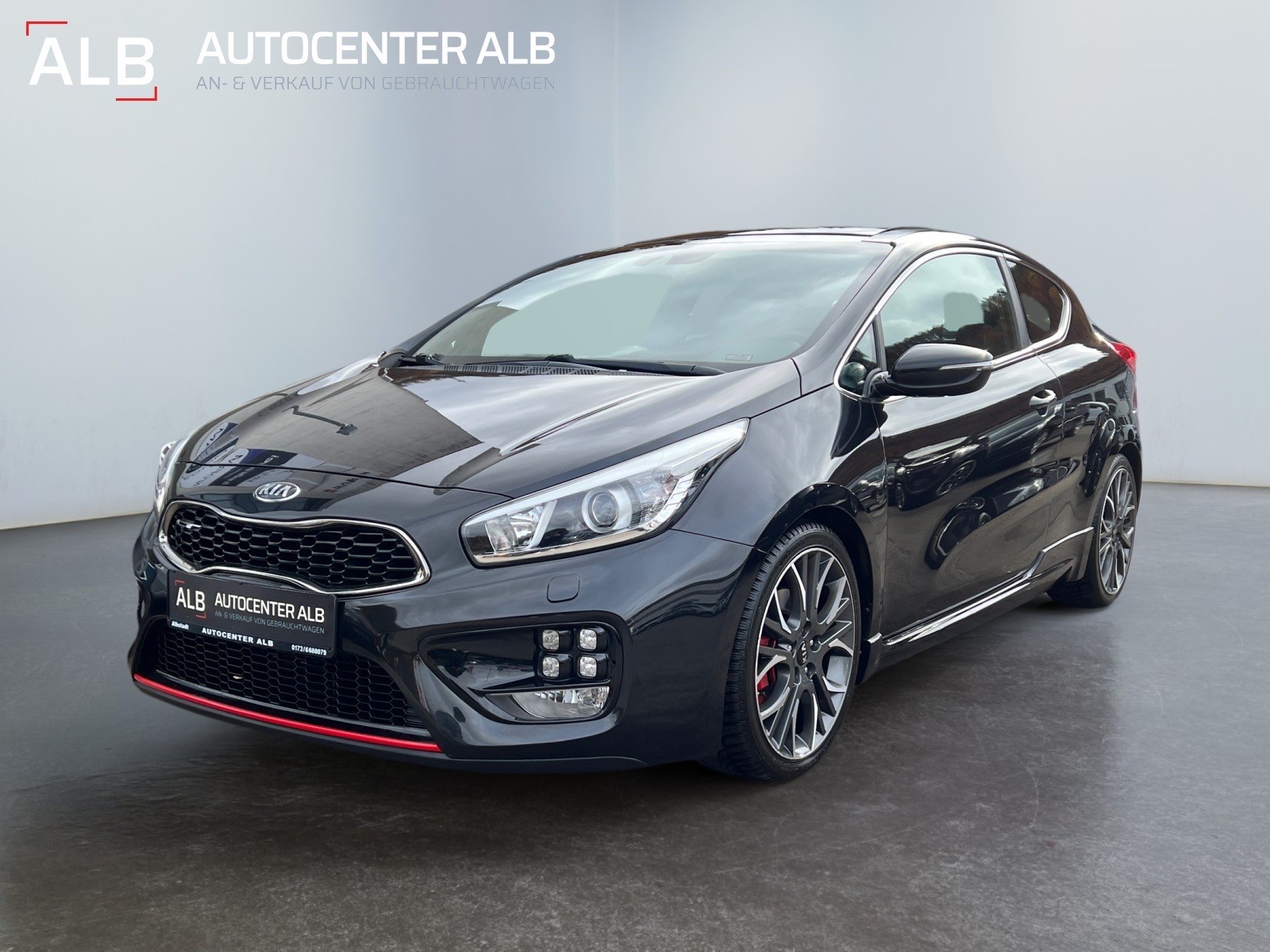 Kia ProCeed GT-Track/ALCANTARA/NAVI/KAM/EURO5/PANO/